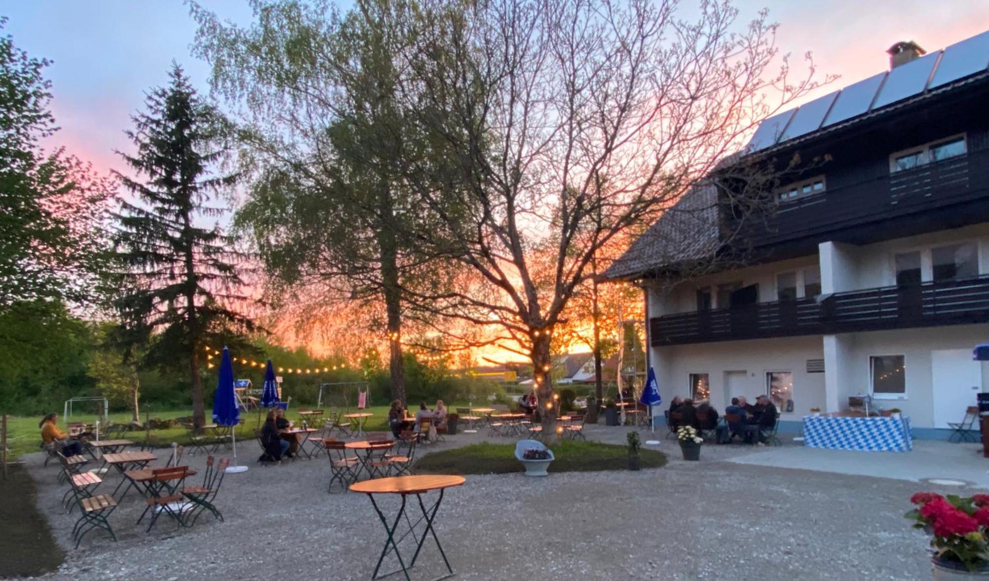 Zum Bayrischen Wirt Hotel Maierhofen  Exterior photo